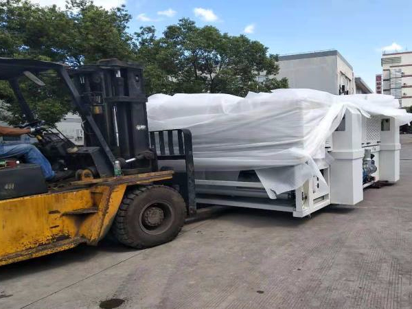 太陽能設備層壓機搬運