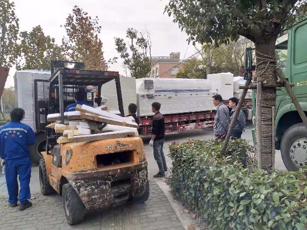 SMT設備搬運 SMT設備搬運